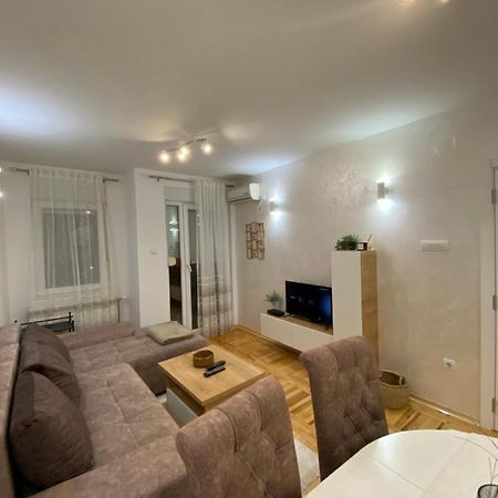 Sleepover - Holiday Base Novi Sad Exterior photo